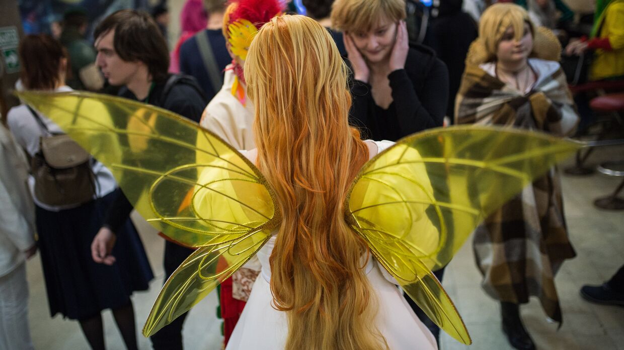 Участники аниме-фестиваля AniMatrix во Дворце культуры и техники МАИ в Москве