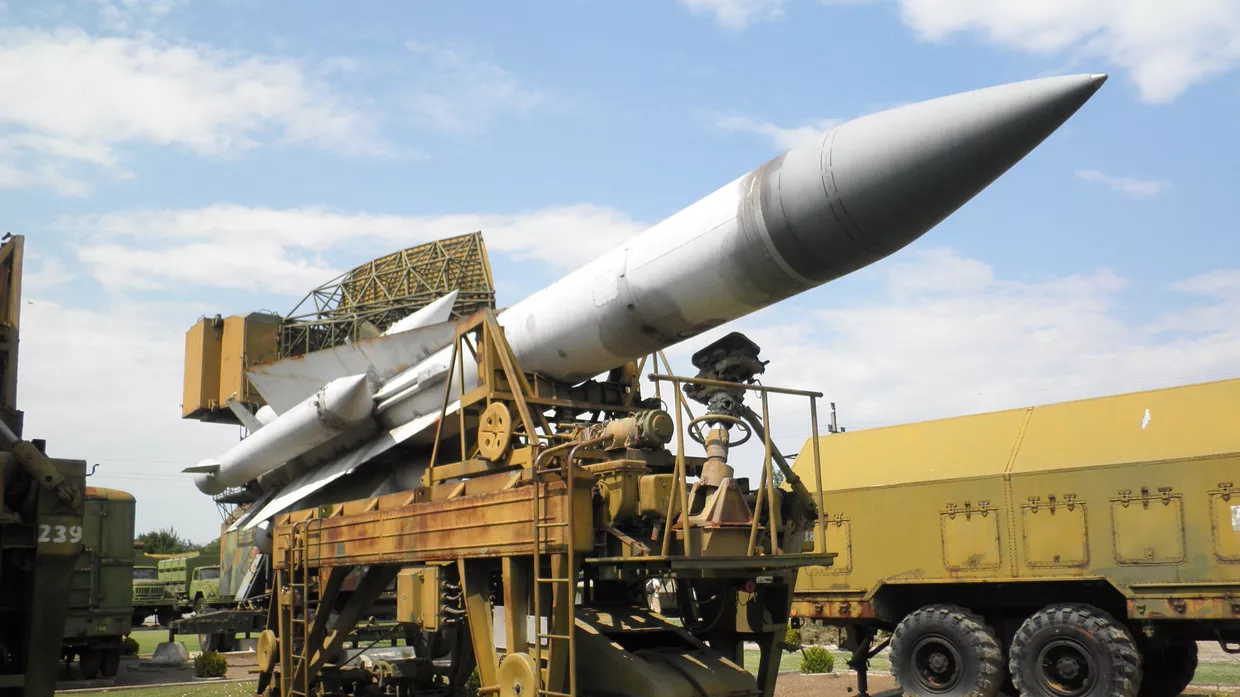 ЗРК С-200