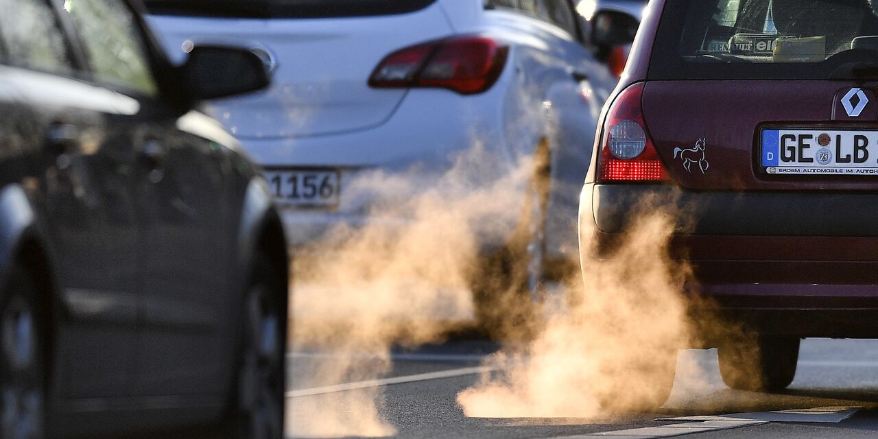 В Европе предпочитают ездить на старых авто: на новые нет денег |  28.06.2022, ИноСМИ