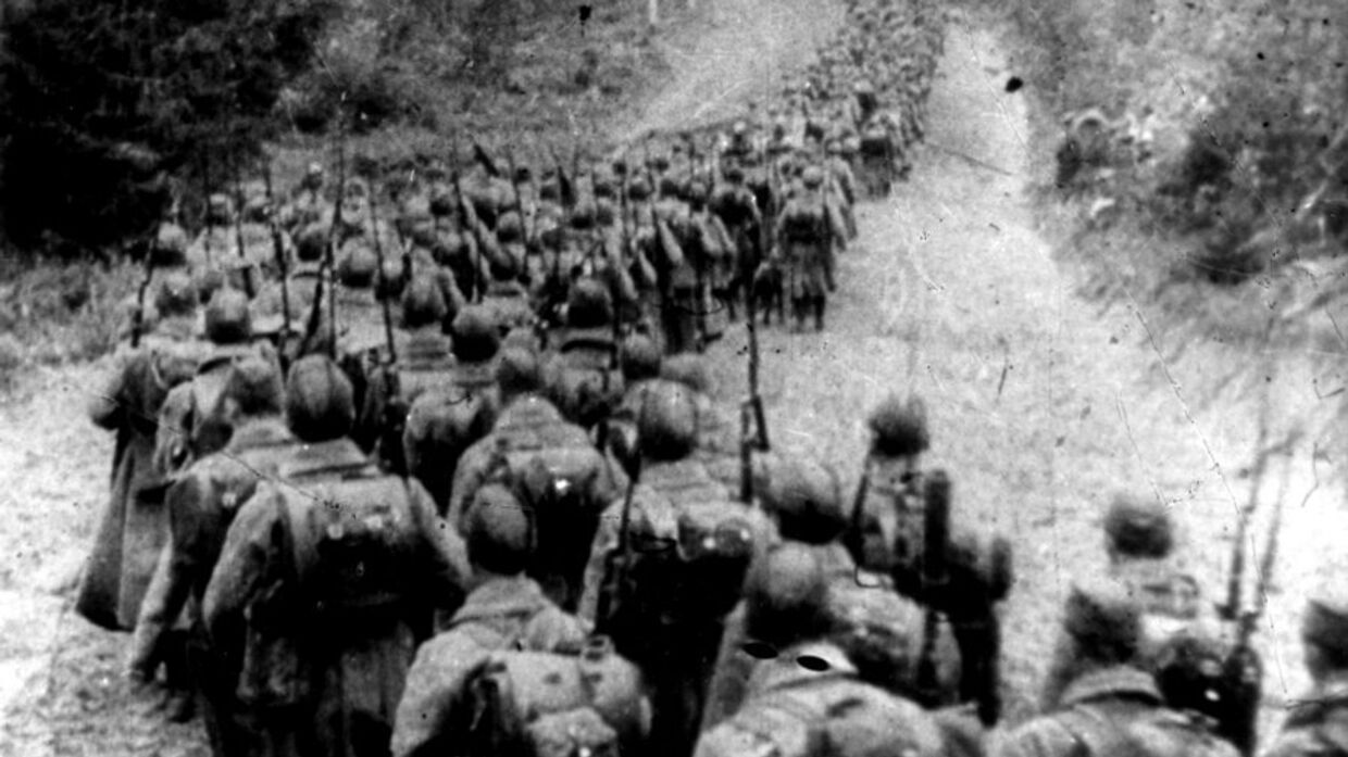 Советские войска пересекают границу Польши. 1939.