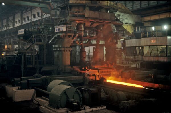 Черновая клеть листопрокатного стана «3600» на заводе «Азовсталь». Черновая клеть листопрокатного стана «3600» на заводе «Азовсталь».