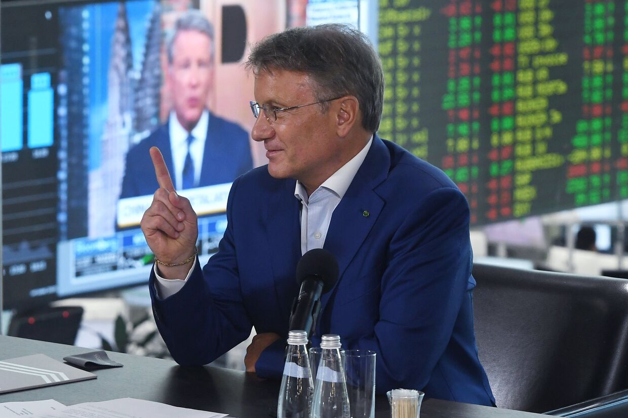 Президент, председатель правления ПАО Сбербанк России Герман Греф во время пресс-конференции
