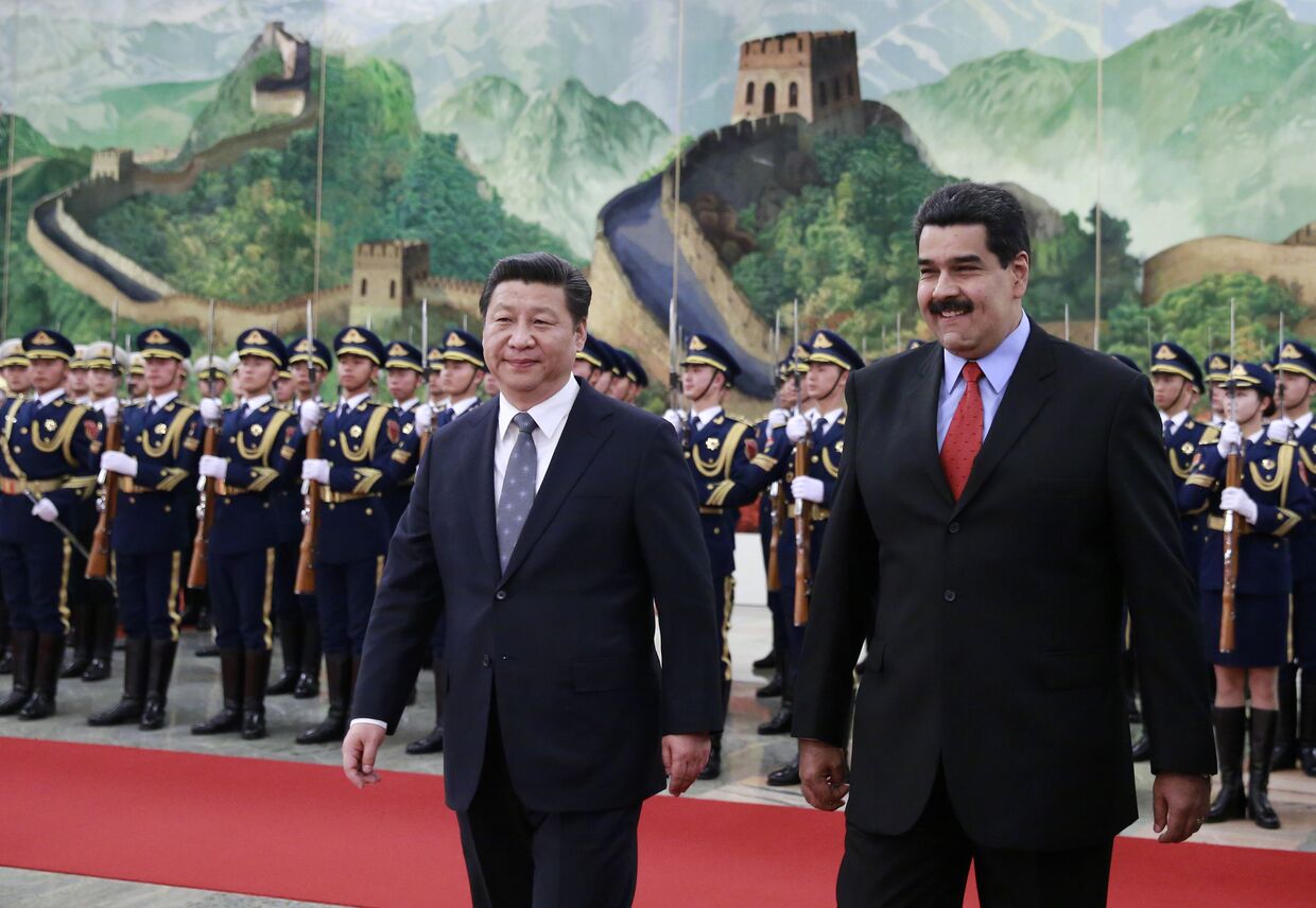 Президент Венесуэлы Николас Мадуро с президентом Китая Си Цзиньпином