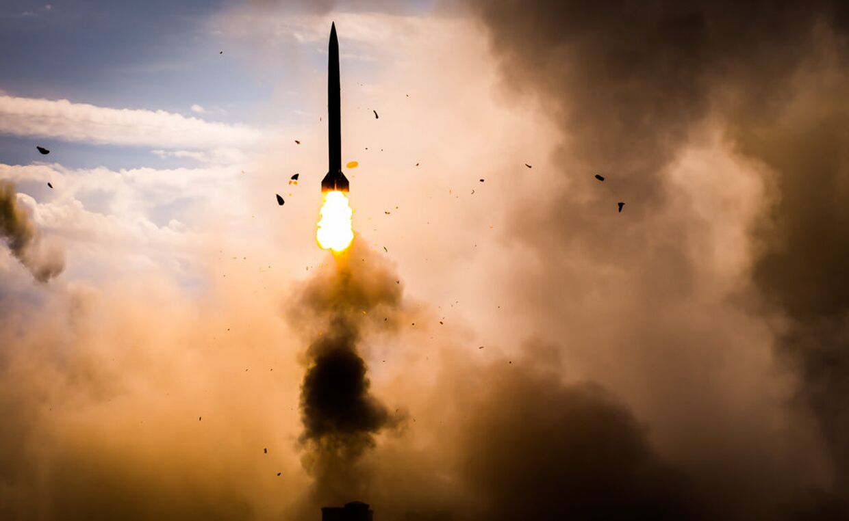 Зенитно-ракетная система С-300 ПМУ «Фаворит» в действии