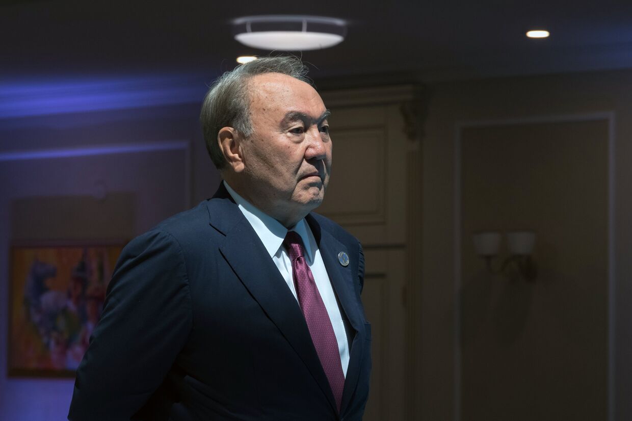 Нурсултан Назарбаев на церемонии встречи глав государств-участников V Каспийского саммита в Актау. 12 августа 2018