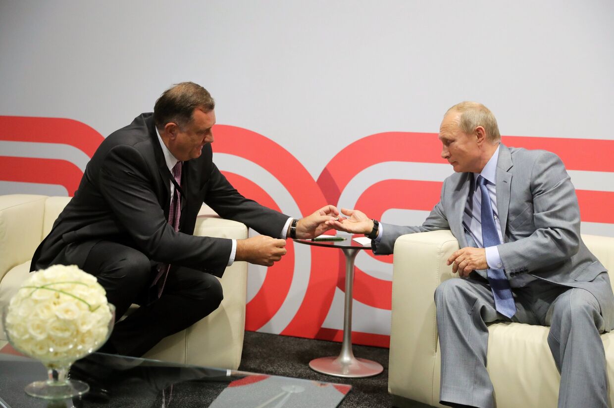Президент РФ Владимир Путин встретился с президентом республики Сербской Боснии и Герцеговины М. Додиком