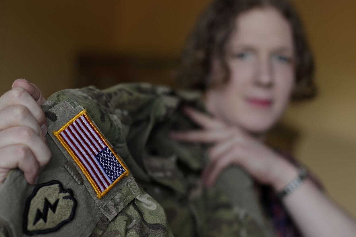 Военнослужащая-трансгендер