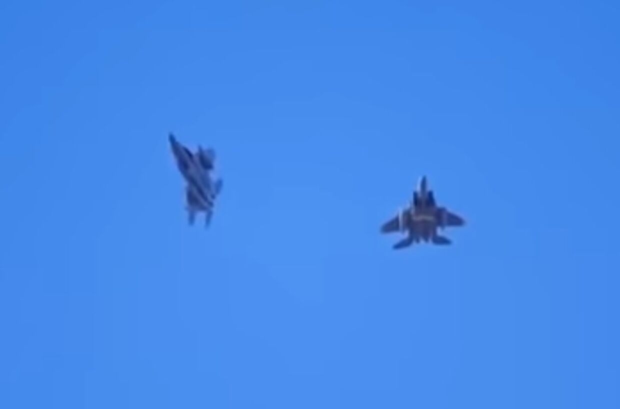 Су-27 одолел Ф-15 в небе над Украиной