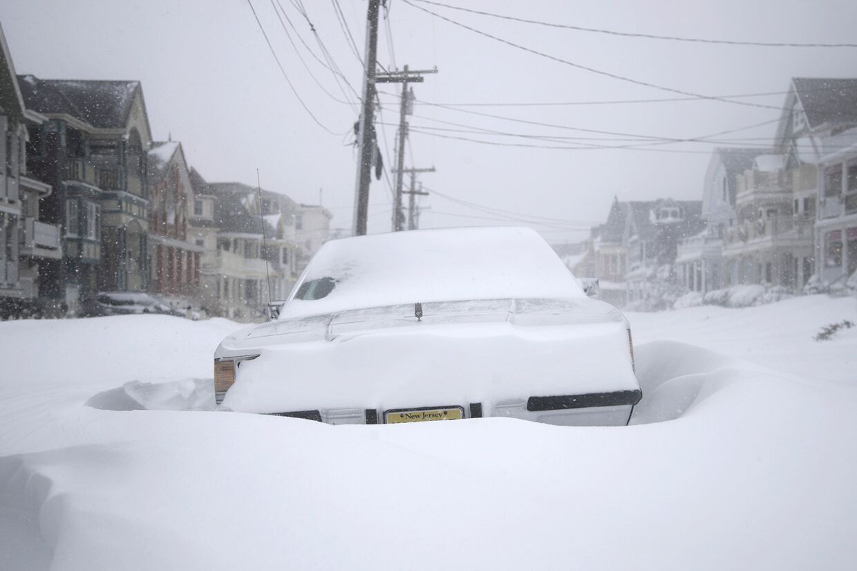 Снежная буря в Нью-Джерси, США