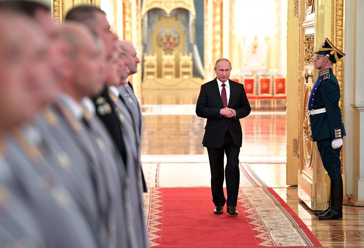 Президент РФ Владимир Путин во время встречи с высшими офицерами в Кремле. 26 октября 2017