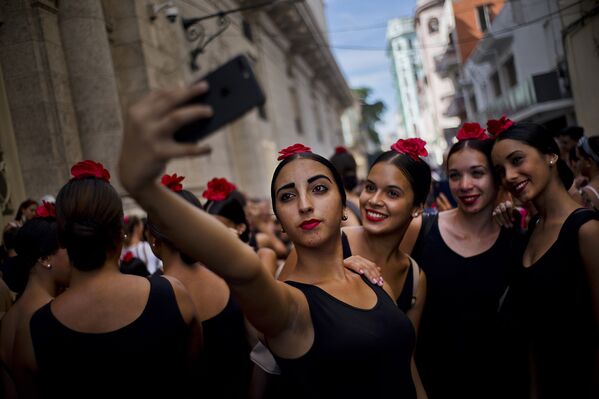 Участники международеого фестиваля балета в Гаване, Куба