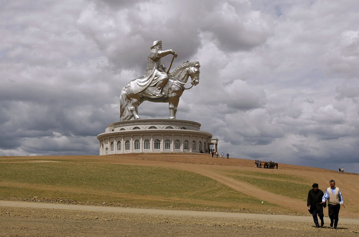 Туристический комплекс Статуя Чингисхана