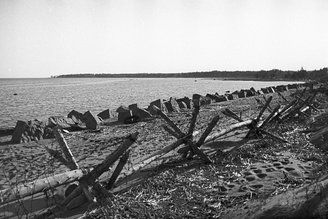 Противотанковые заграждения на приморском участке Карельского перешейка
