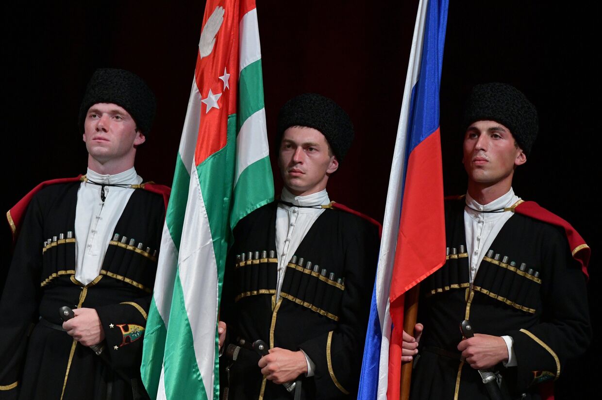 Празднование 10-летней годовщины признания Россией независимости Абхазии
