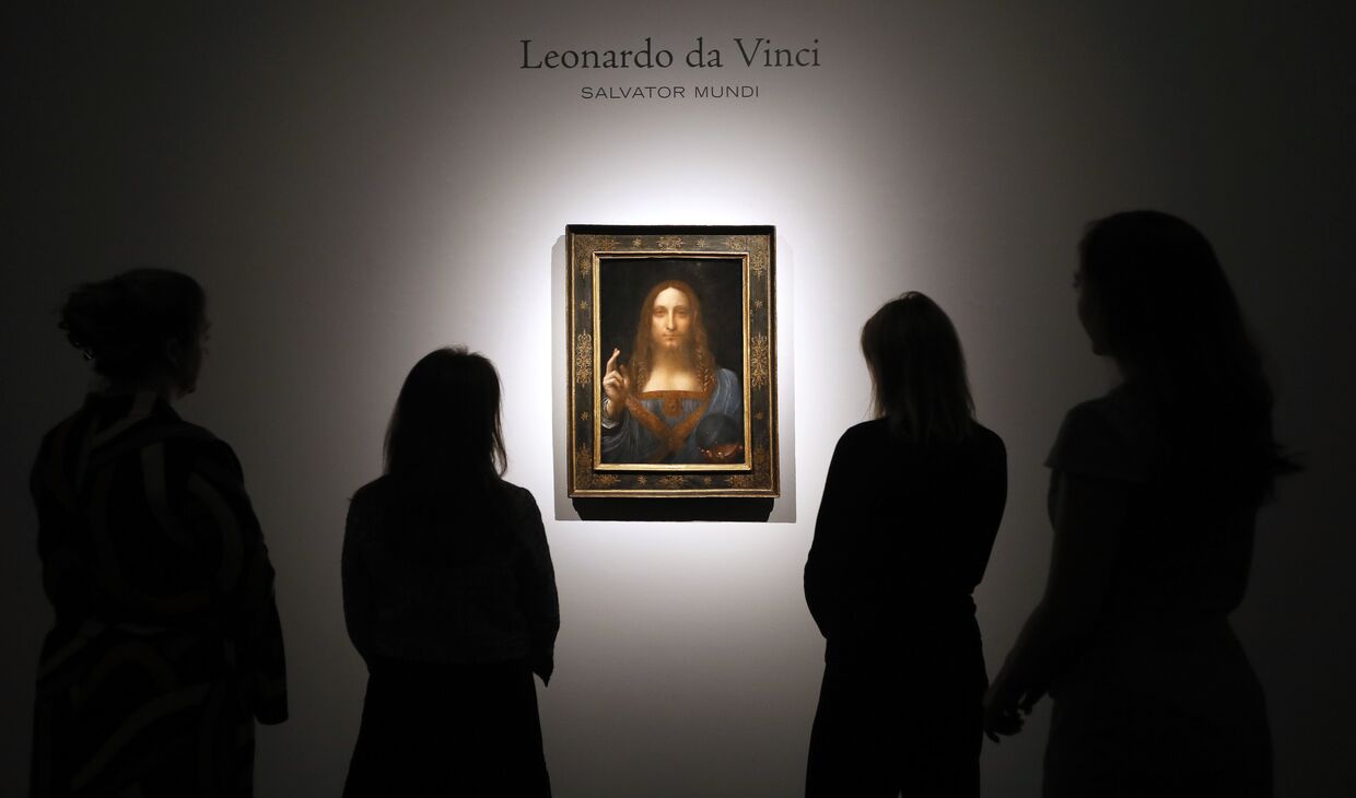 Картина Леонардо да Винчи Спаситель мира на аукционе Christie's в Лондоне. 24 октября 2017