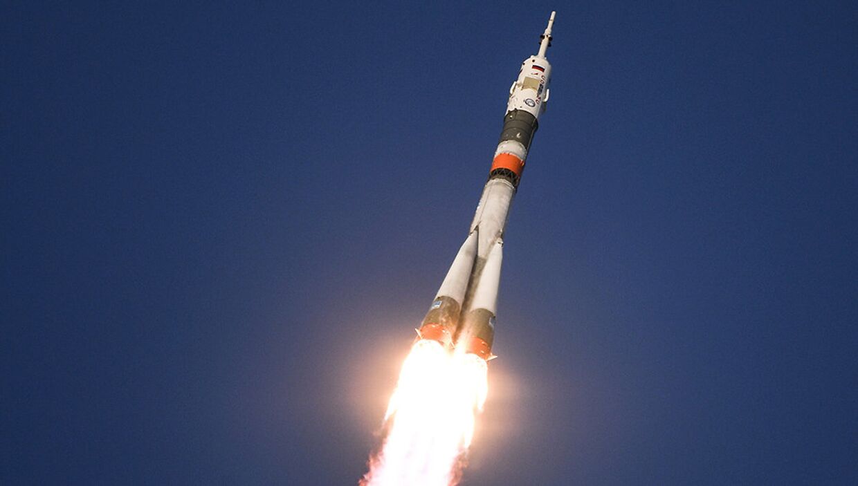 Старт ракеты-носителя Союз-ФГ с пилотируемым кораблем Союз МС-11. 3 декабря 2018