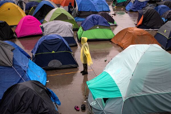 Палаточный лагерь мигрантов в Тихуане, Мексика