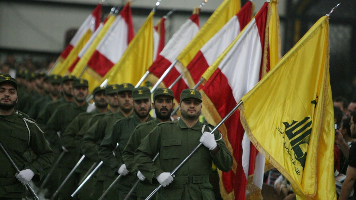 Бойцы «Хезболлы» на параде