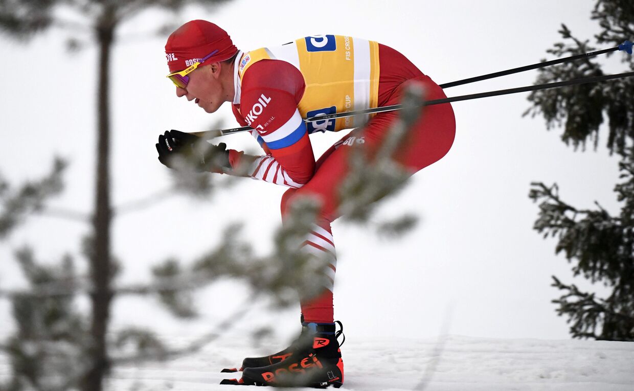 Лыжник Александр Большунов на Кубке мира - 2018