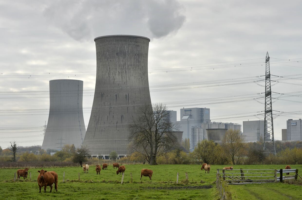 Новая угольная электростанция в Германии, введенная в строй после решения об отказе от атомной энергии