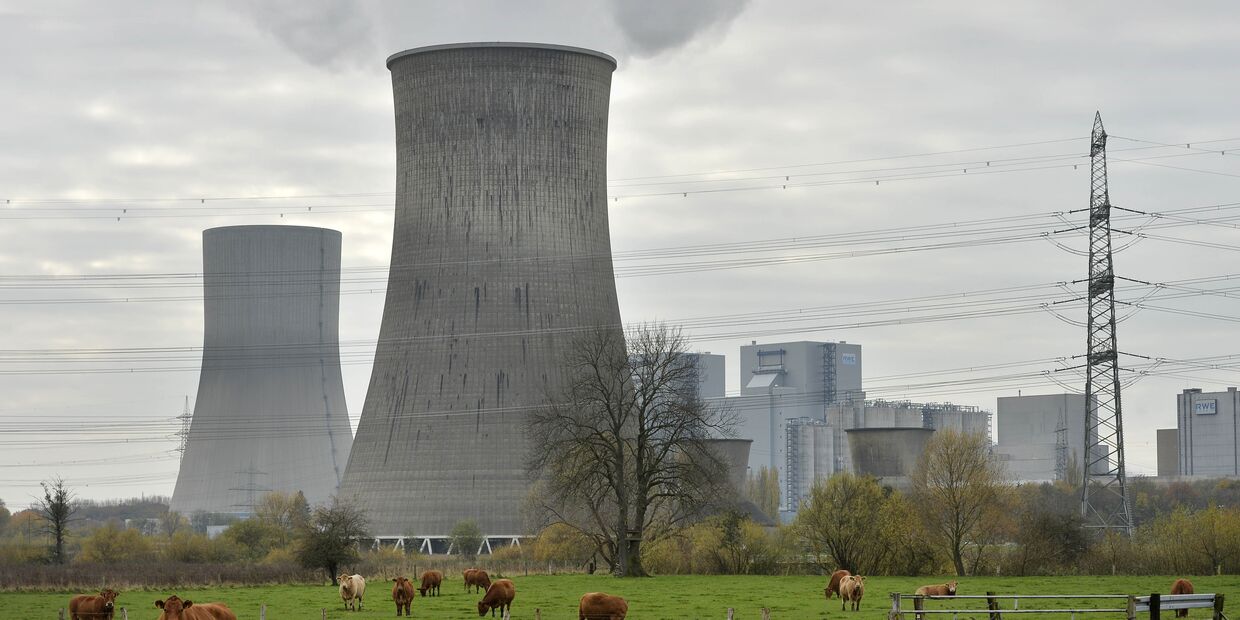 Новая угольная электростанция в Германии, введенная в строй после решения об отказе от атомной энергии