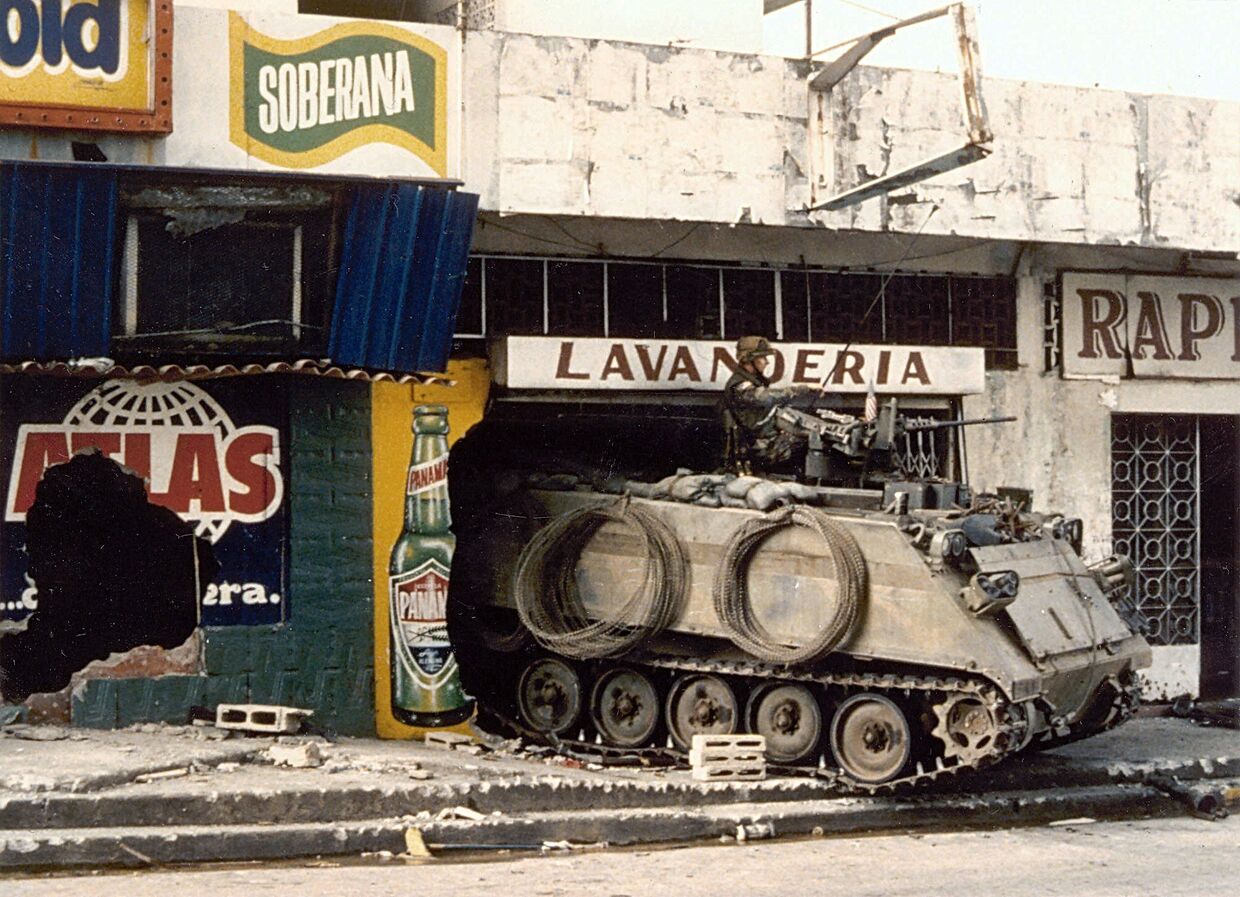 БТР M113 Сухопутных войск США в Панаме (21 декабря 1989)