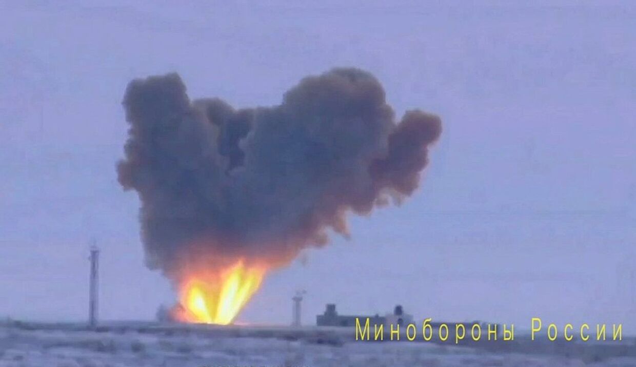 Запуск ракеты комплекса Авангард с гиперзвуковым боевым блоком