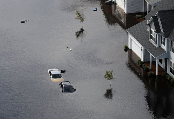 Затопленный район в Фейетвилле, Северная Каролина после мощного урагана Флоренция, обрушившегося на регион в середине сентября