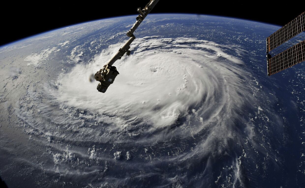Вид на ураган Флоренция с Международной космической станции 10 сентября