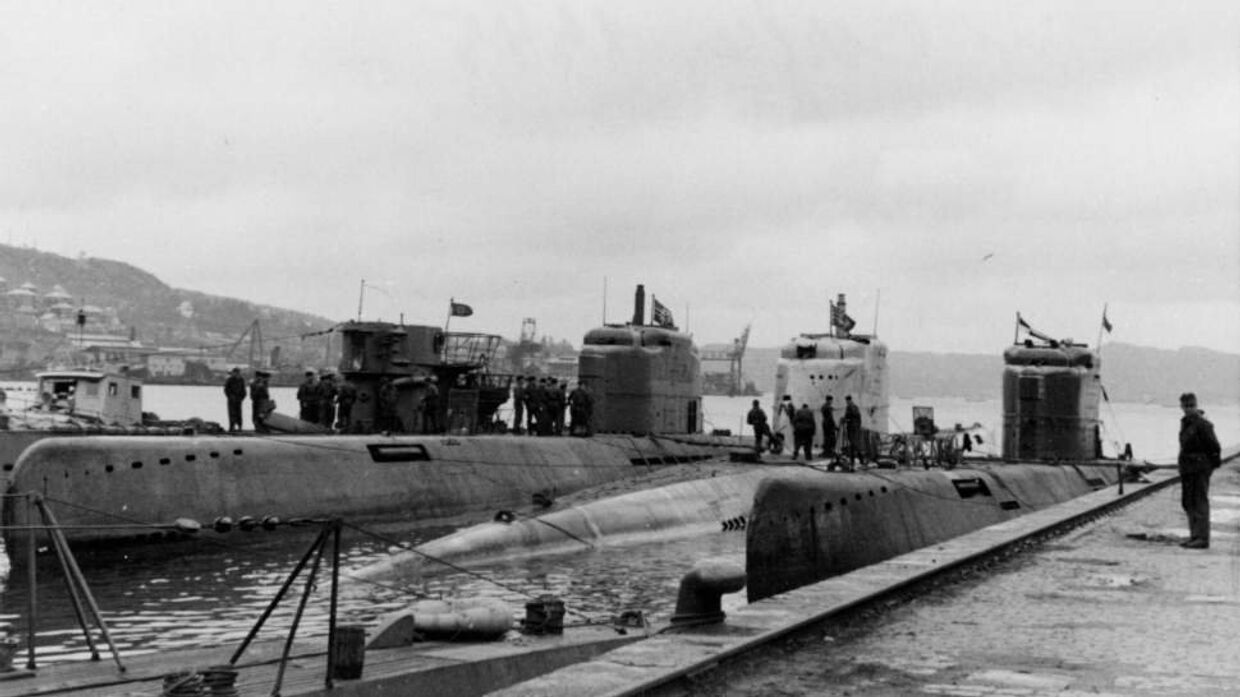 Три подводные лодки типа XXI в Берген, Норвегия, 1945