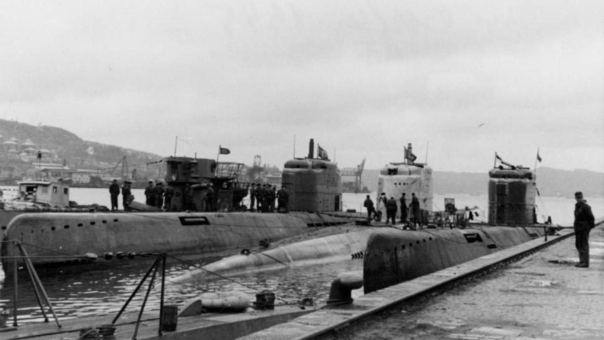 Три подводные лодки типа XXI в Берген, Норвегия, 1945 - ИноСМИ, 1920, 14.06.2025