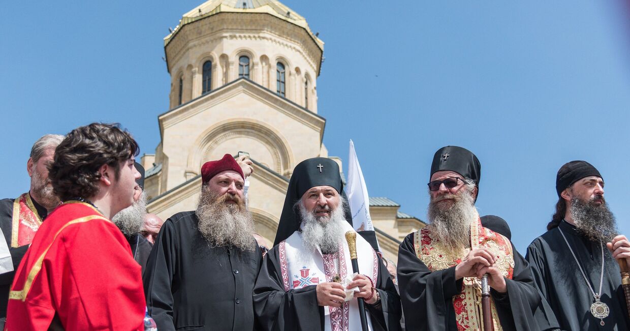 Священнослужители в Тбилиси