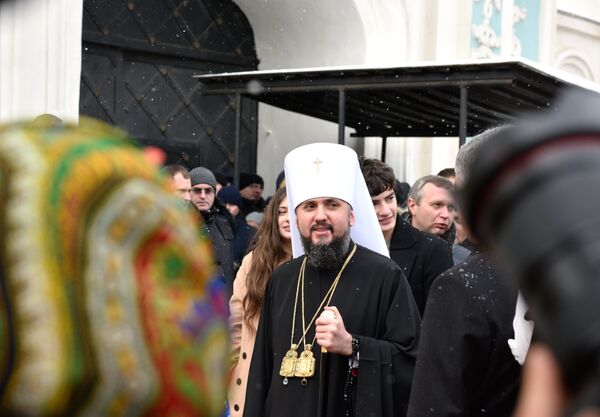 Томос об автокефалии Украинской православной церкви привезли в Киев Томос об автокефалии Украинской православной церкви привезли в Киев