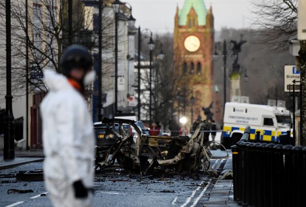 Место взрыва автомобиля в Лондондерри, Ирландия