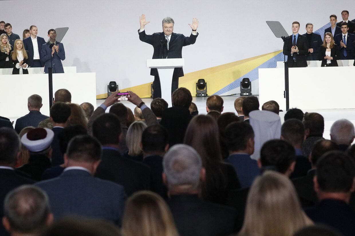 Президент Украины Петр Порошенко выступает в Киеве