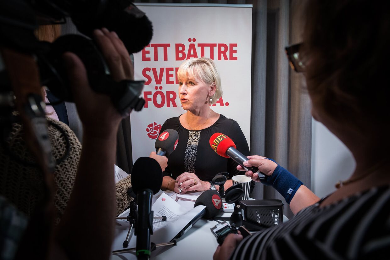 Глава МИД Швеции Маргот Валльстрём на пресс-конференции