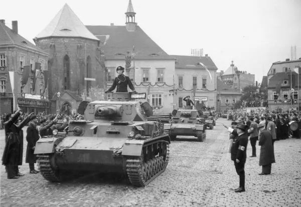 Танк Panzer IV на параде, 1938 г.