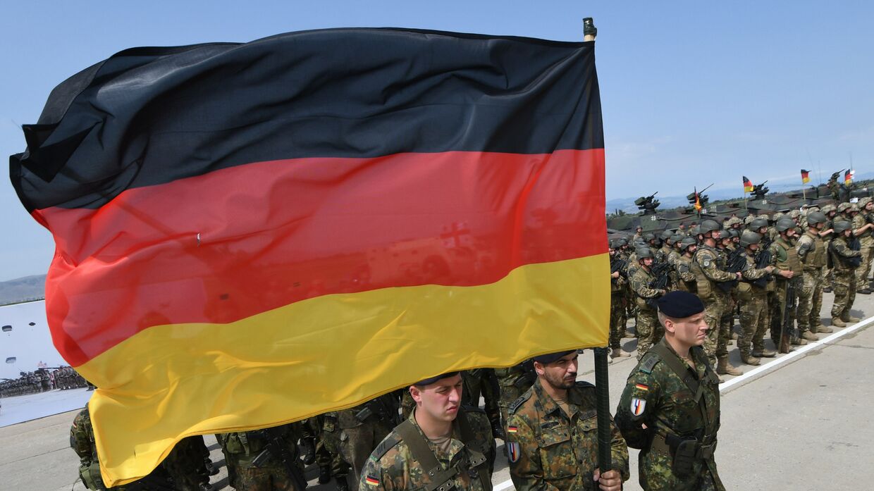 Немецкий солдаты во время военных учений в Грузии