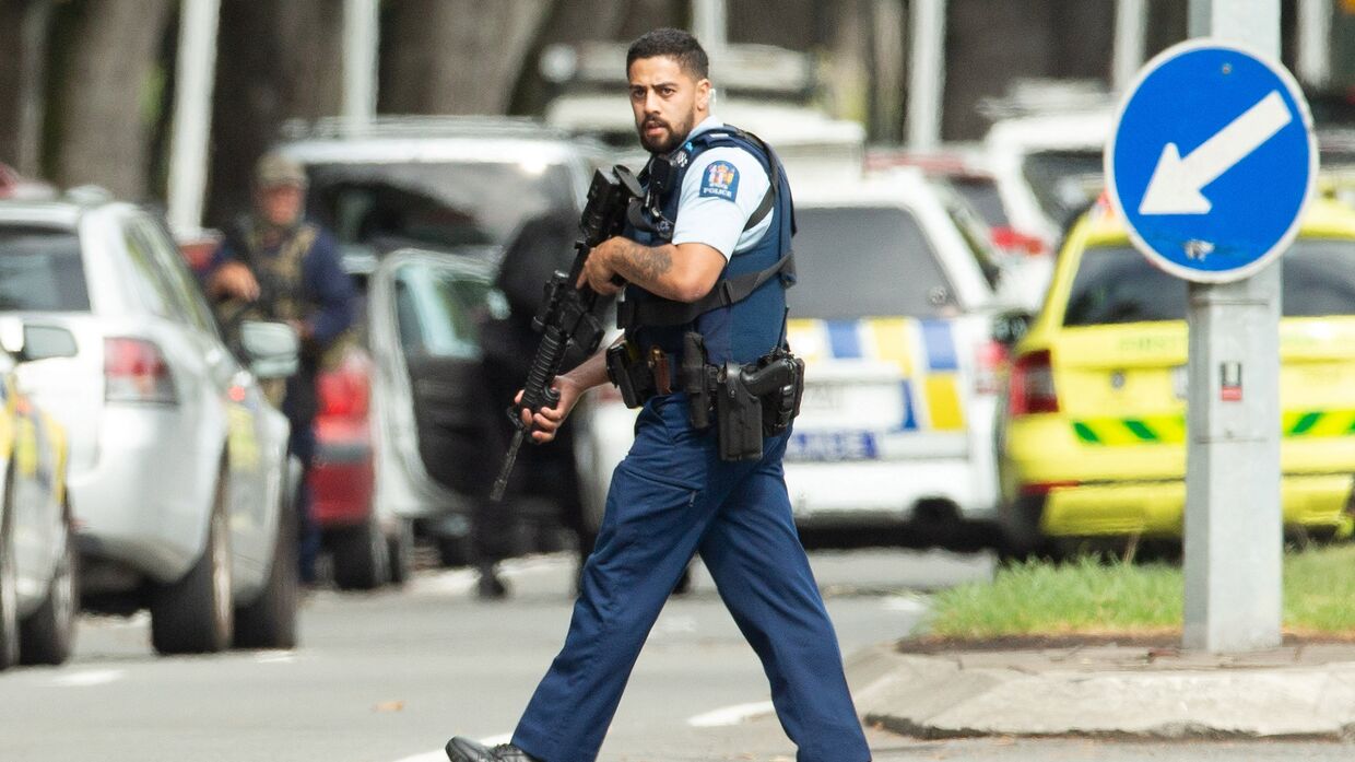 Полиция на месте стрельбы в мечети Аль-Нур в Крайстчерче, Новая Зеландия