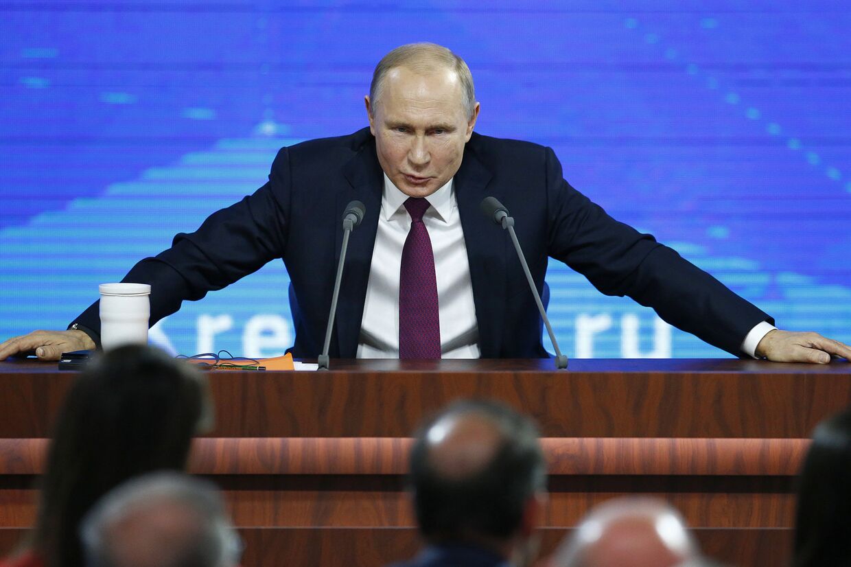 Президент России Владимир во время ежегодной пресс-конференции в Москве