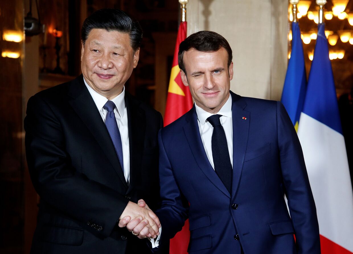 Президент Франции Эммануэль Макрон и председатель КНР Си Цзиньпин