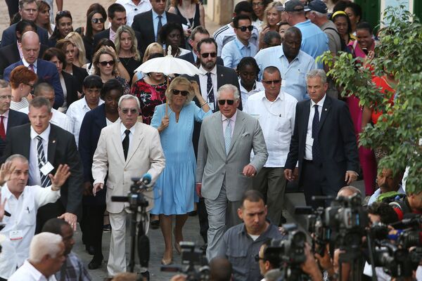 Принц Чарльз и Камилла, герцогиня Корнуольская во время экскурсии по Старой Гаване
