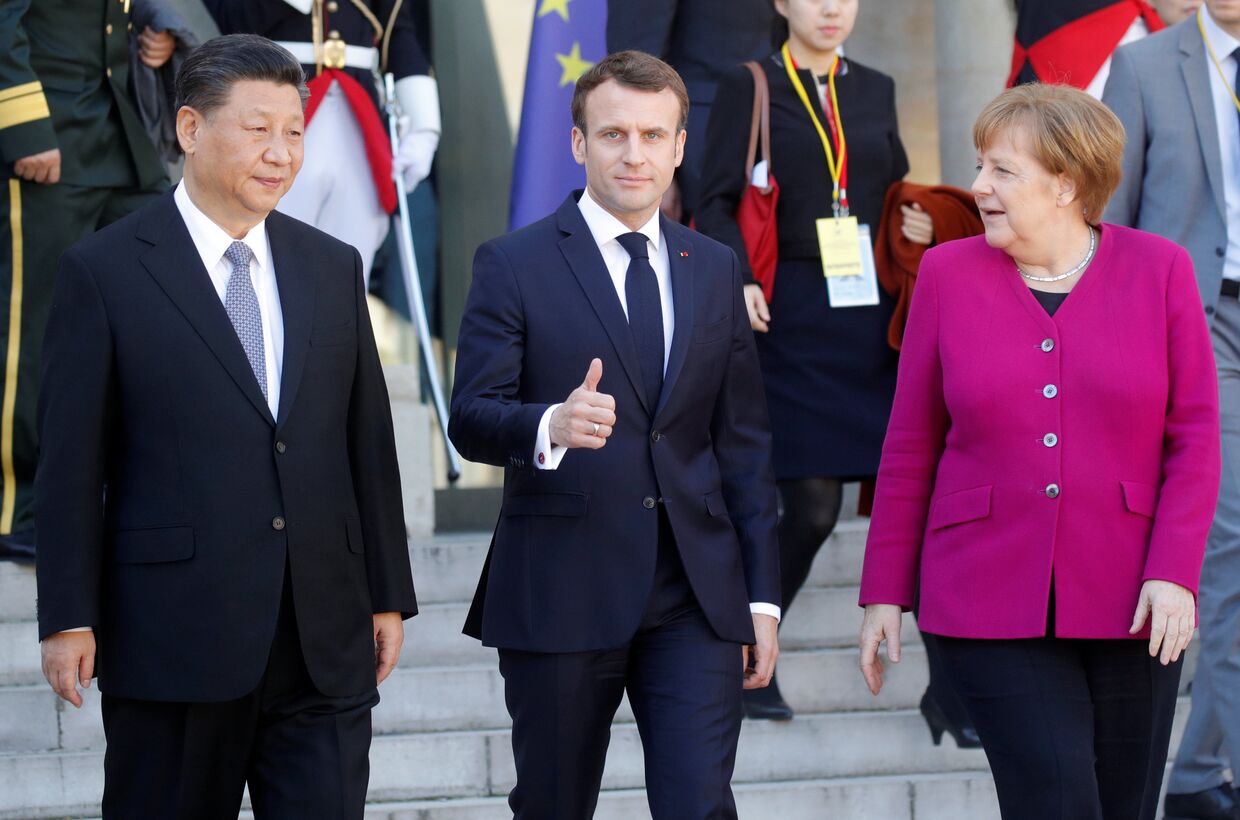 Президент Франции Эммануэль Макрон, канцлер Германии Ангела Меркель и председатель КНР Си Цзиньпин