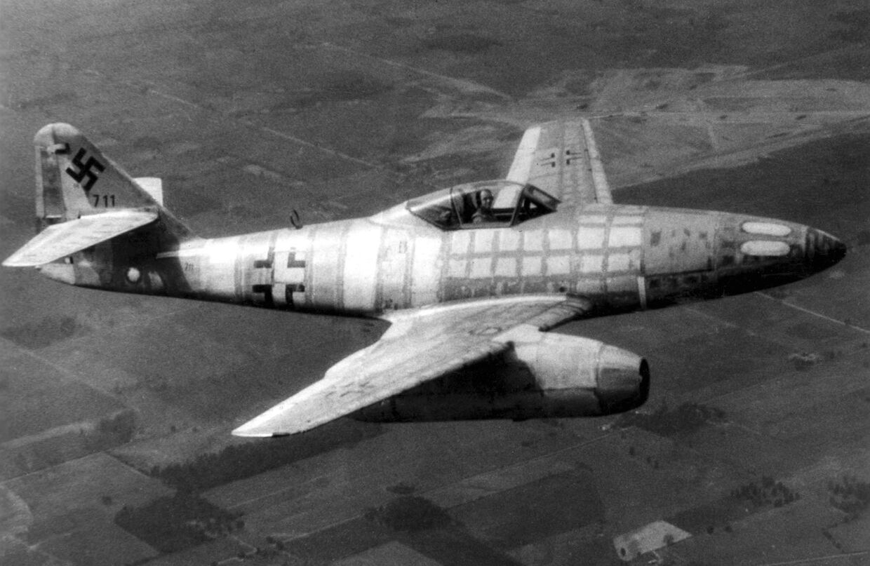 Немецкий турбореактивный истребитель Messerschmitt Me.262