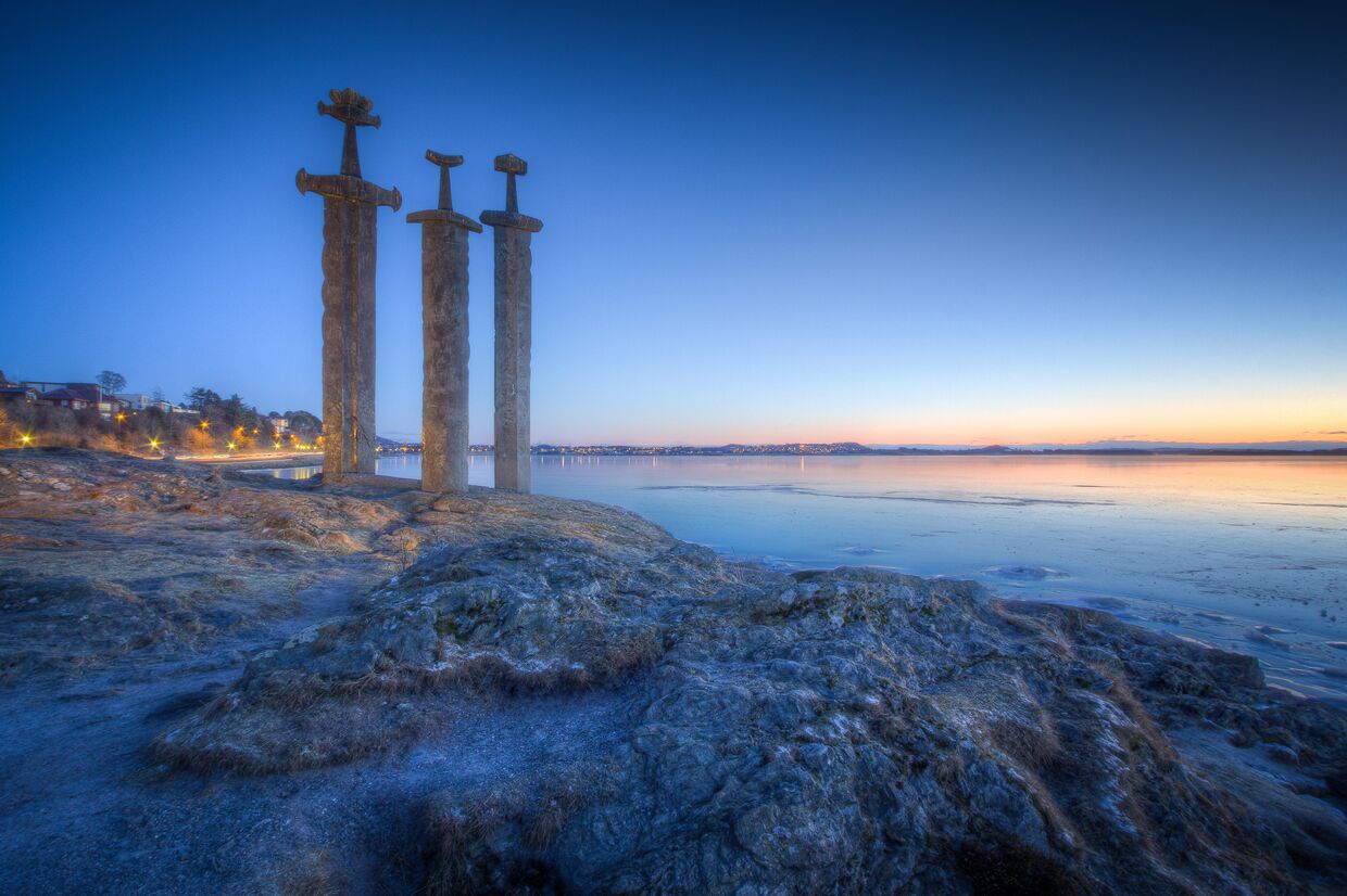 Монумент Мечи в камне, Норвегия