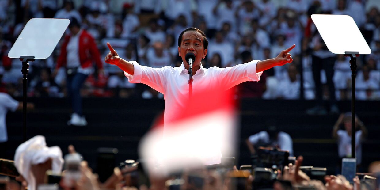 Джоко Видодо во время выступления на стадионе в Джакарте