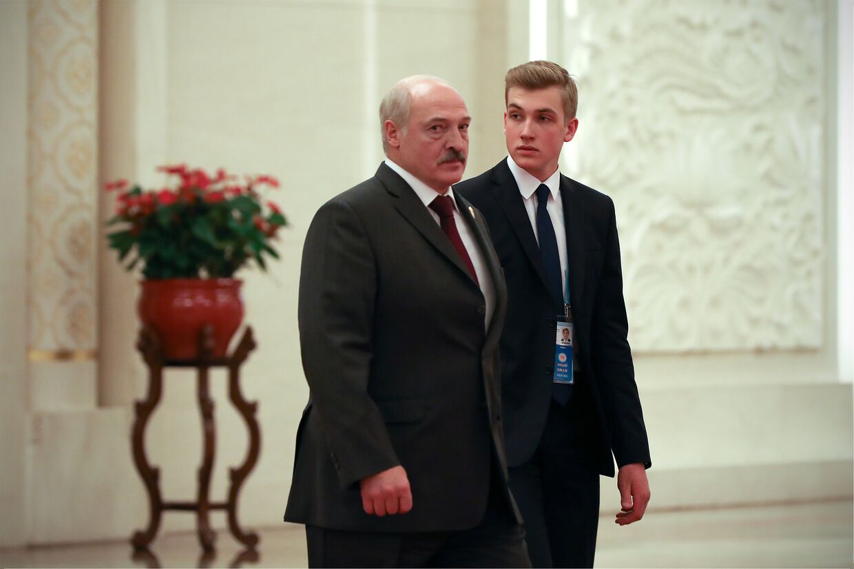 Президент Белоруссии Александр Лукашенко с сыном Николаем