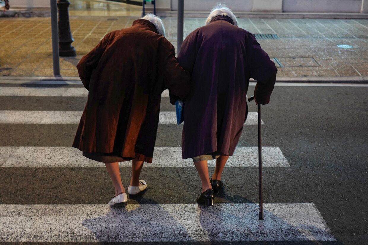 Пожилые люди в Ницце