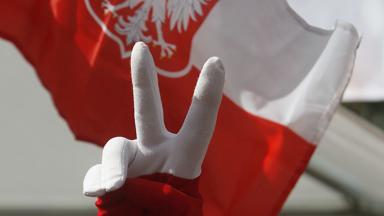Акции протеста перед зданием Сейма в Варшаве, Польша