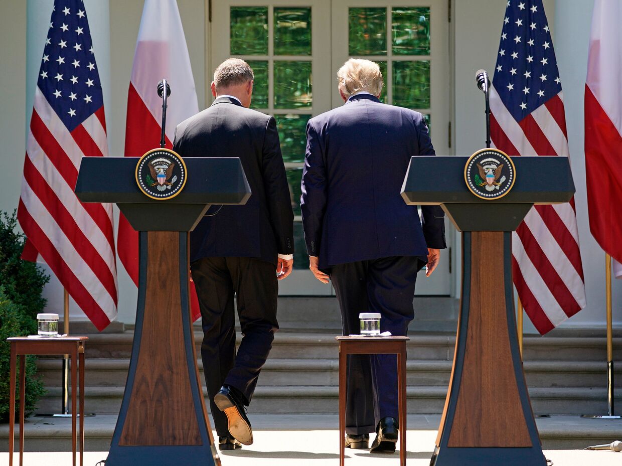 Президент США Дональд Трамп и президент Польши Анджей Дуда во время совместной пресс-конференции в Вашингтоне